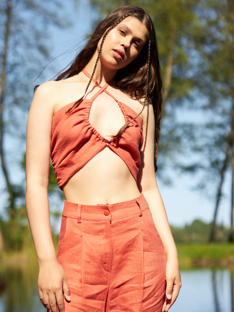 Lookbook Eira Terraccota Linen Top