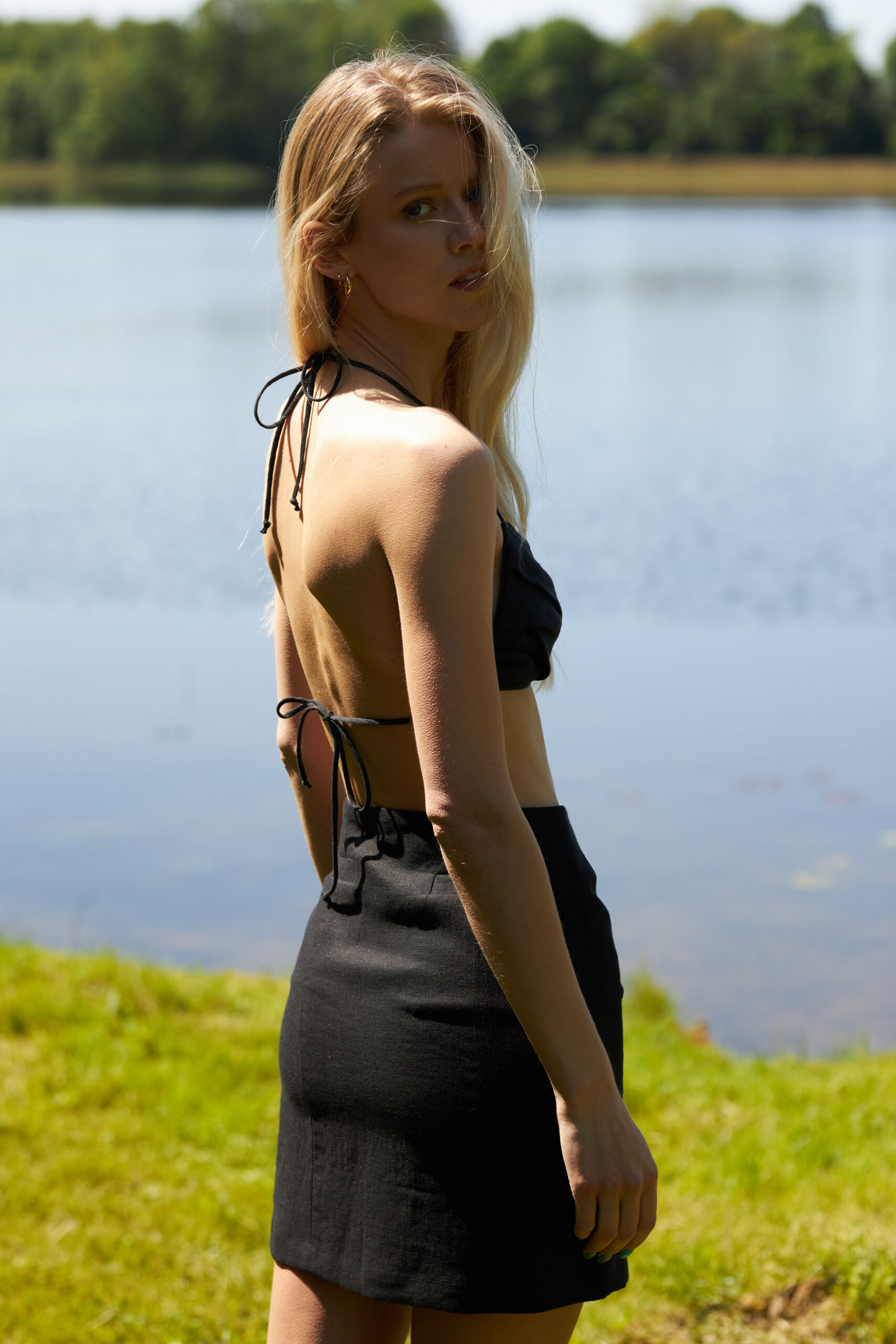 4 4